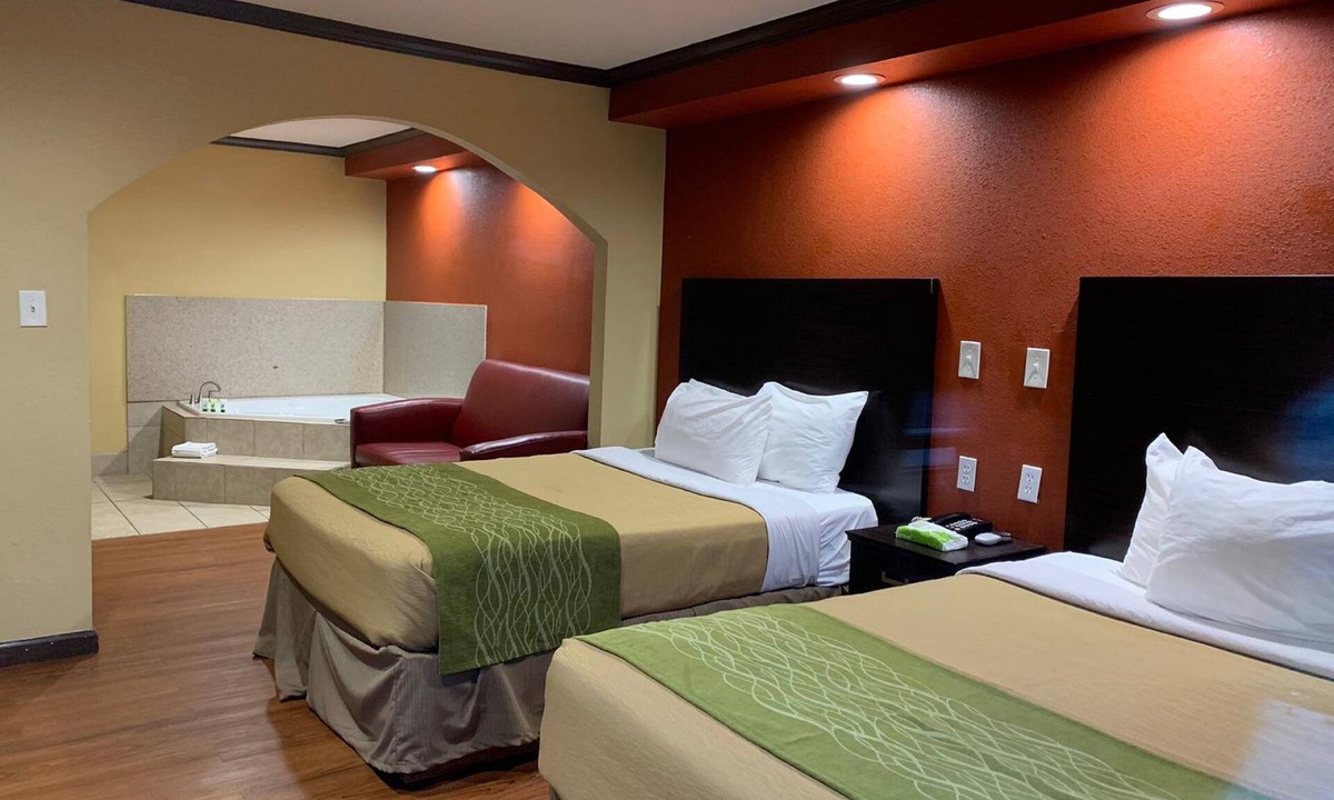 Marion Hotel | Journey Inn