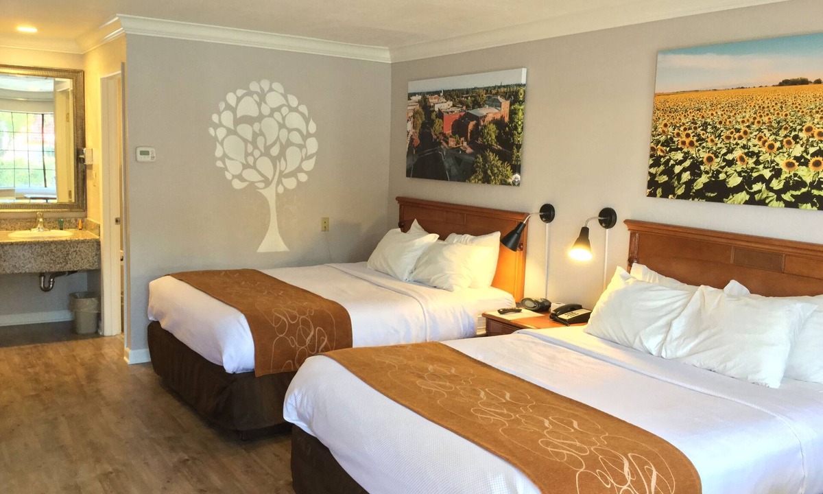 Woodland Hotel | Journey Inn