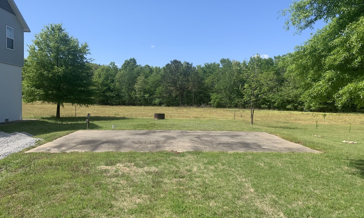 Decaturville RV Rental | Journey to the riverside
