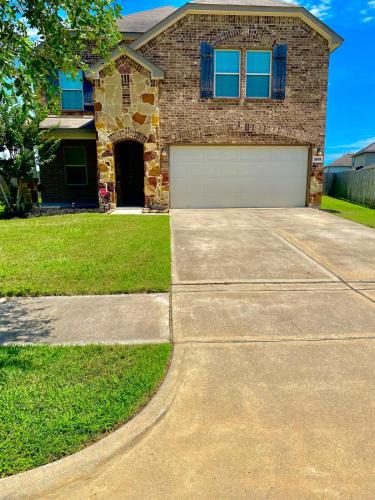 Missouri City Apartment | JQ Cozy Stay with available Parking near NRG Stadium