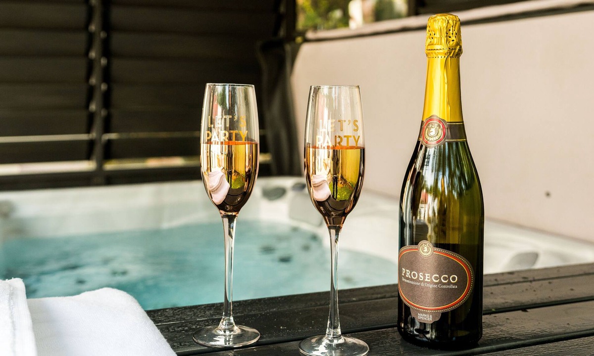 Greenwich House | JRE Retreat