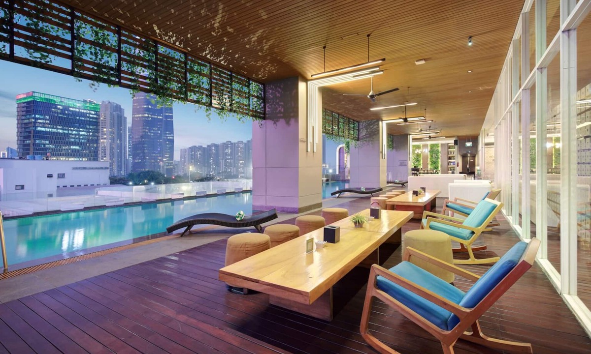 Kuningan Hotel | JS Luwansa Hotel and Convention Center