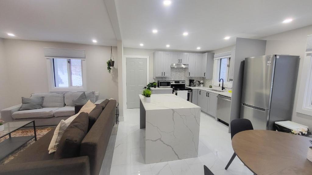 Vanier Apartment | JstLikeHome - Serenity Suites & Guesthouse