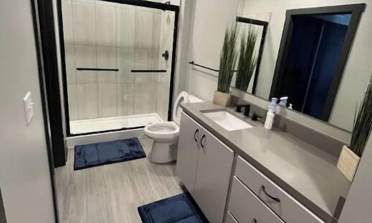 Clarksville Apartment | Ju'Elle Blue Luxury One Bedroom Apartment!