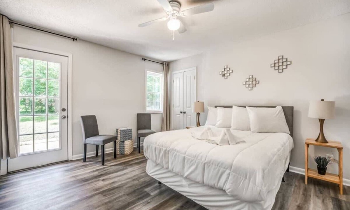 Parkway Village House | Judy Lynn Collective