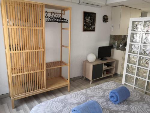 Old Town Apartment | Jules et Jim Apartment