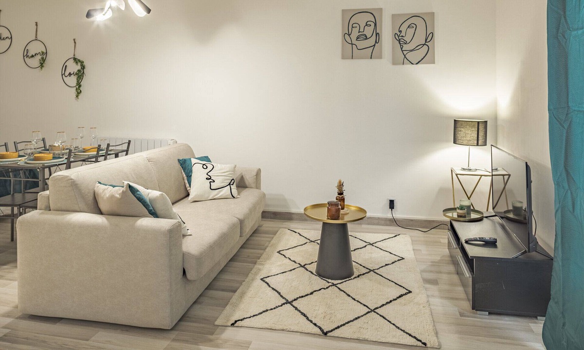 Hincmar Apartment | Julia Home, Centre Reims Avec Parking