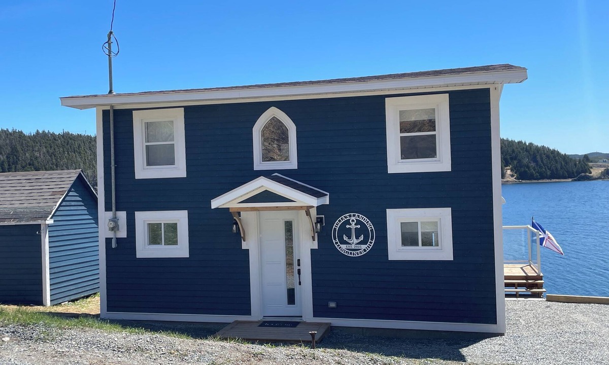 Salt Harbour House | Julia’s Landing - 10km from Twillingate