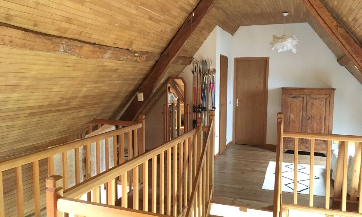 Gez House | Julien's barn