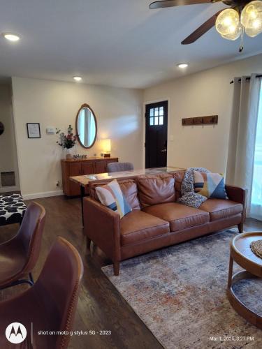 Waynesville House | Julies Place on Rt 66 - Minutes to FLW
