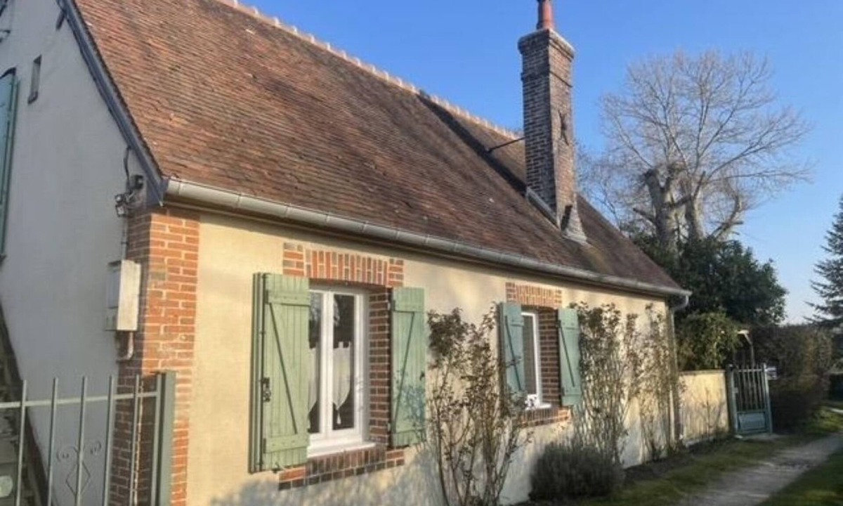 Gournay-le-Guerin Cottage | Juliette's garden