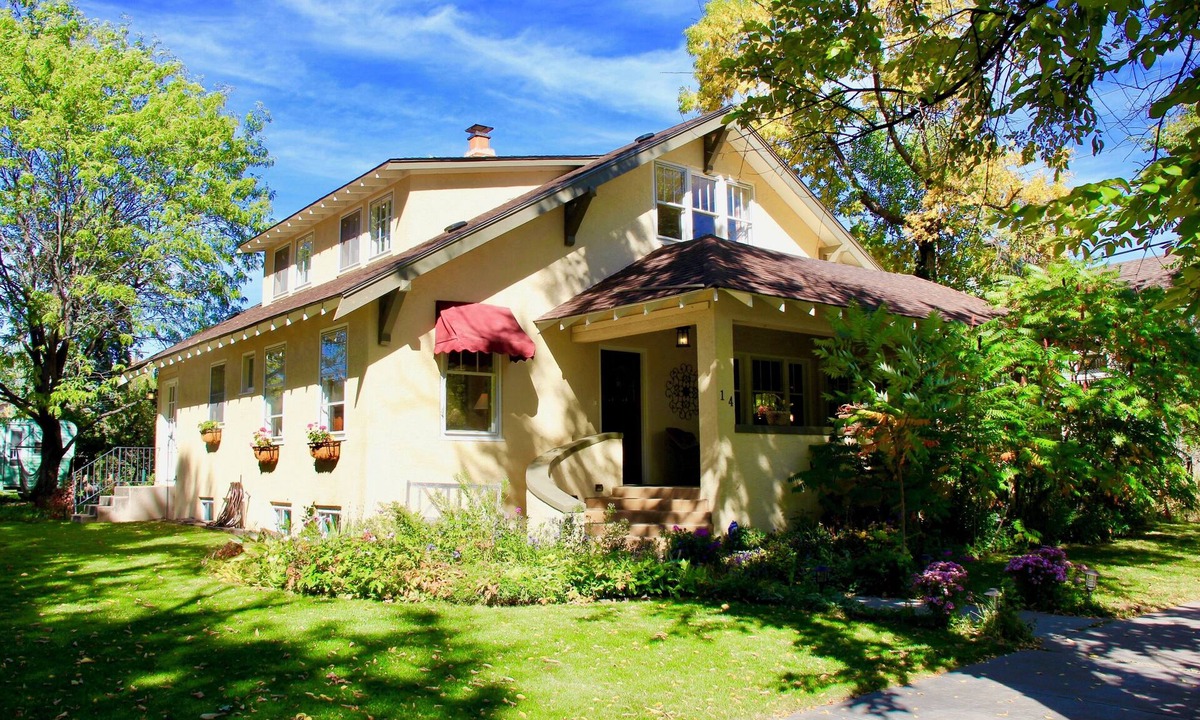 Old North End House | July 4th OPEN! Historic Family Retreat - Near Downtown & CC - large, private