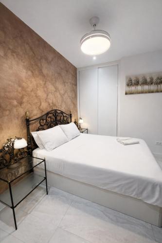 San Lorenzo Apartment | July Modern Loft