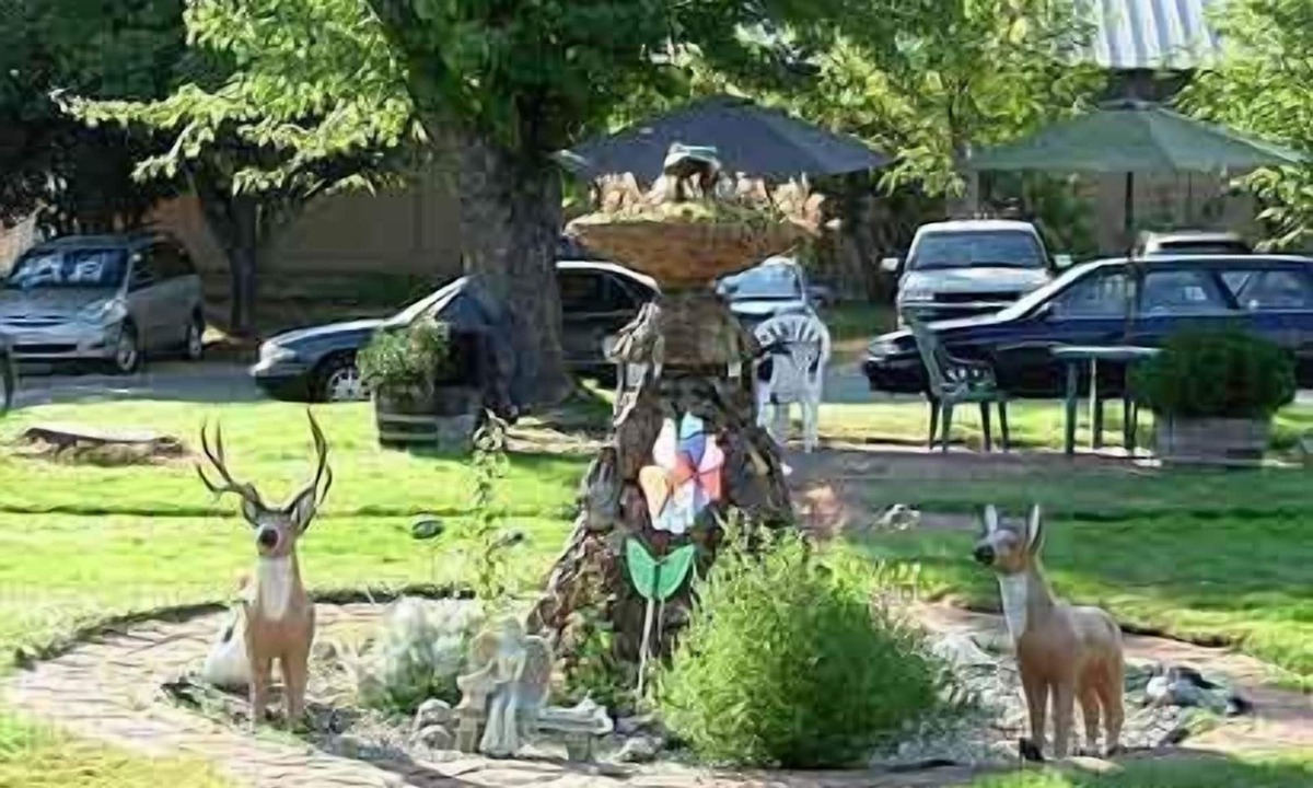 Altaville Hotel | Jumping Frog Motel