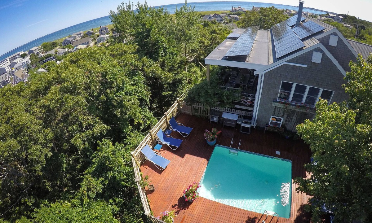 Provincetown House | June 28 July 5 still open! Heated pool, water views, hot tub ,sauna steam shower