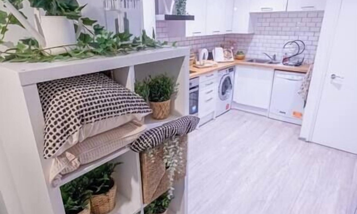 Great Houghton Apartment | Jungle at Forest Home