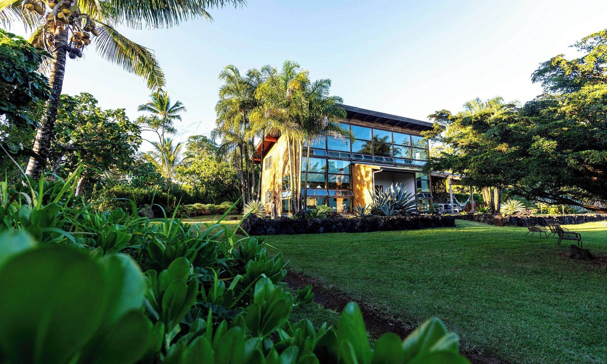 Kapoho Villa | Jungle Haven: Oceanfront Eco Villa on Fruit Farm