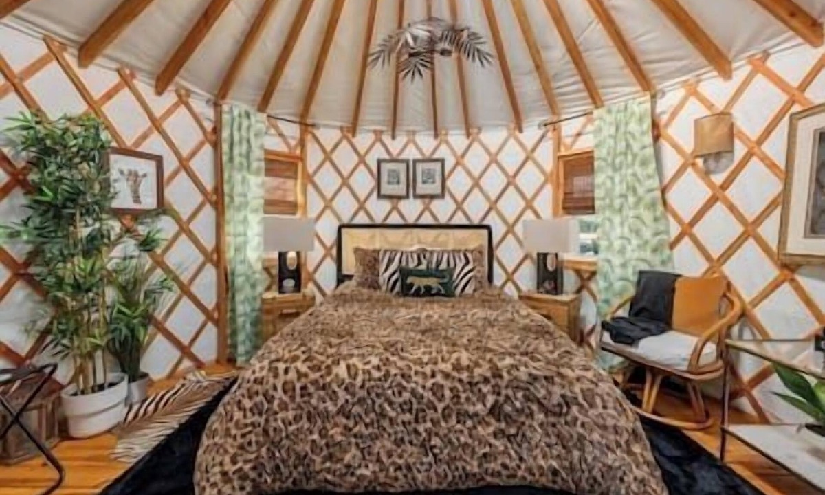 Woodway Apartment | Jungle Haven Yurt- Unit #2