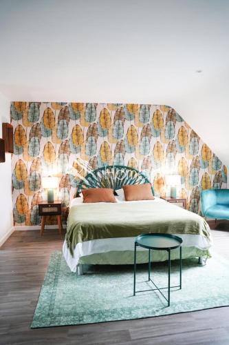 Queven Apartment | Jungle Room - Studio avec spa privé