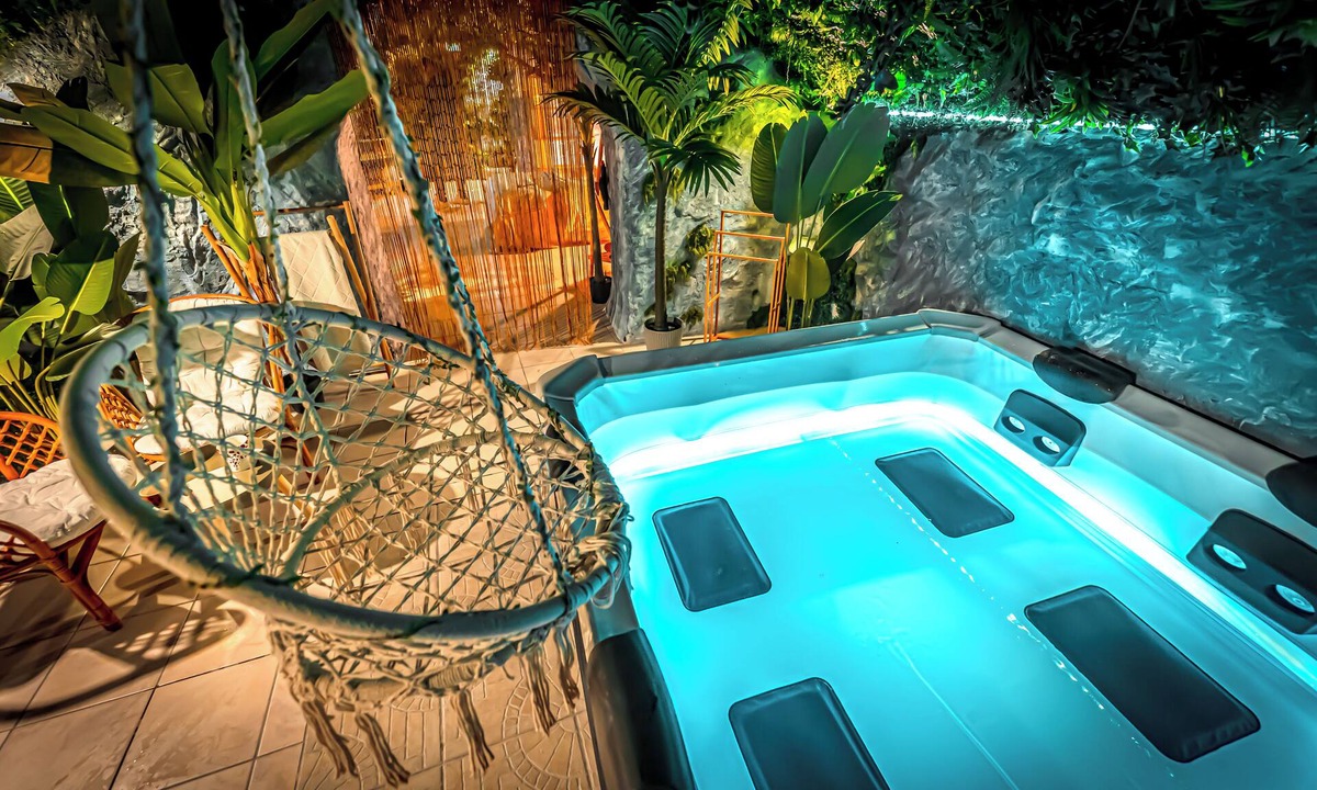 Albertville Apartment | Junglecavern - Private spa, unusual accommodation