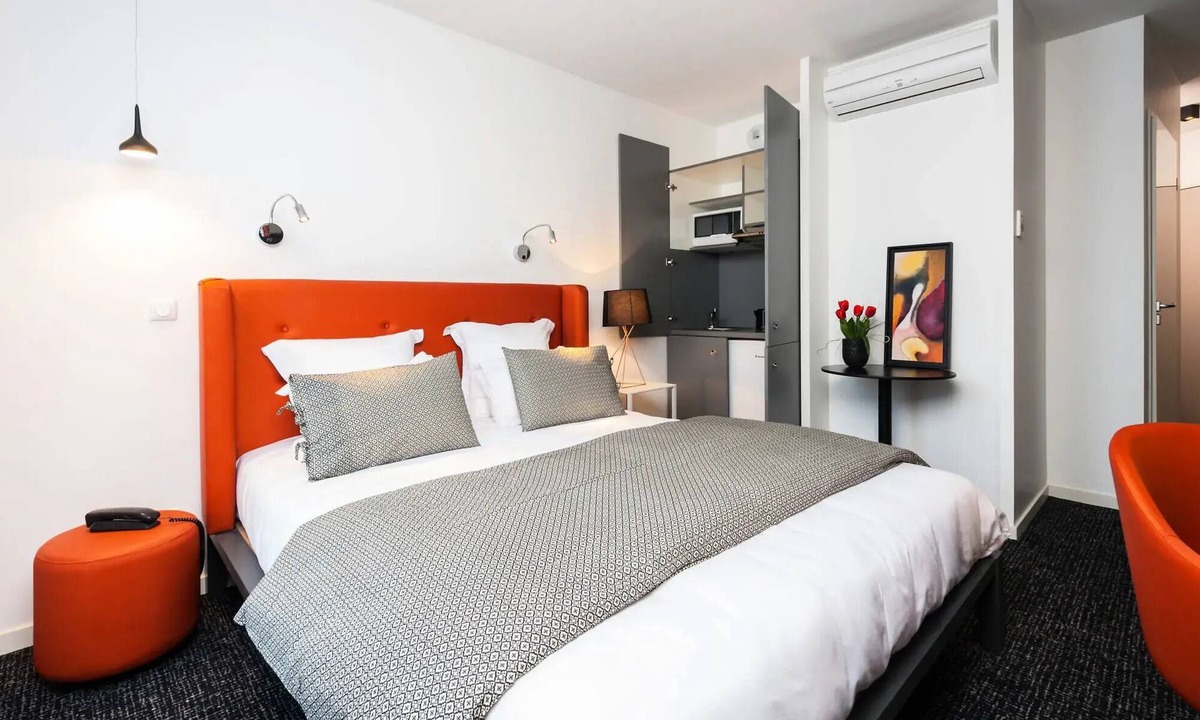 Talence Apartment | Junior Suite for 2 People - Double Bed