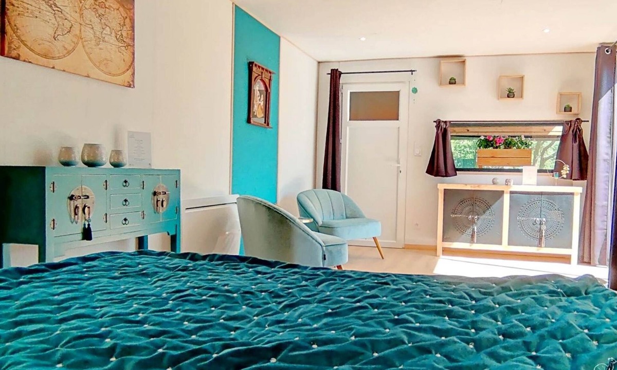 Ambon Ski Chalet | Junior suite, with terrace and spa: Lodge “La Compagnie des Indes”