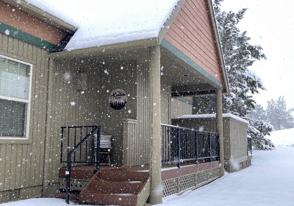Redmond Ski Chalet | Juniper Ridge Chalet at Eagle Crest Resort