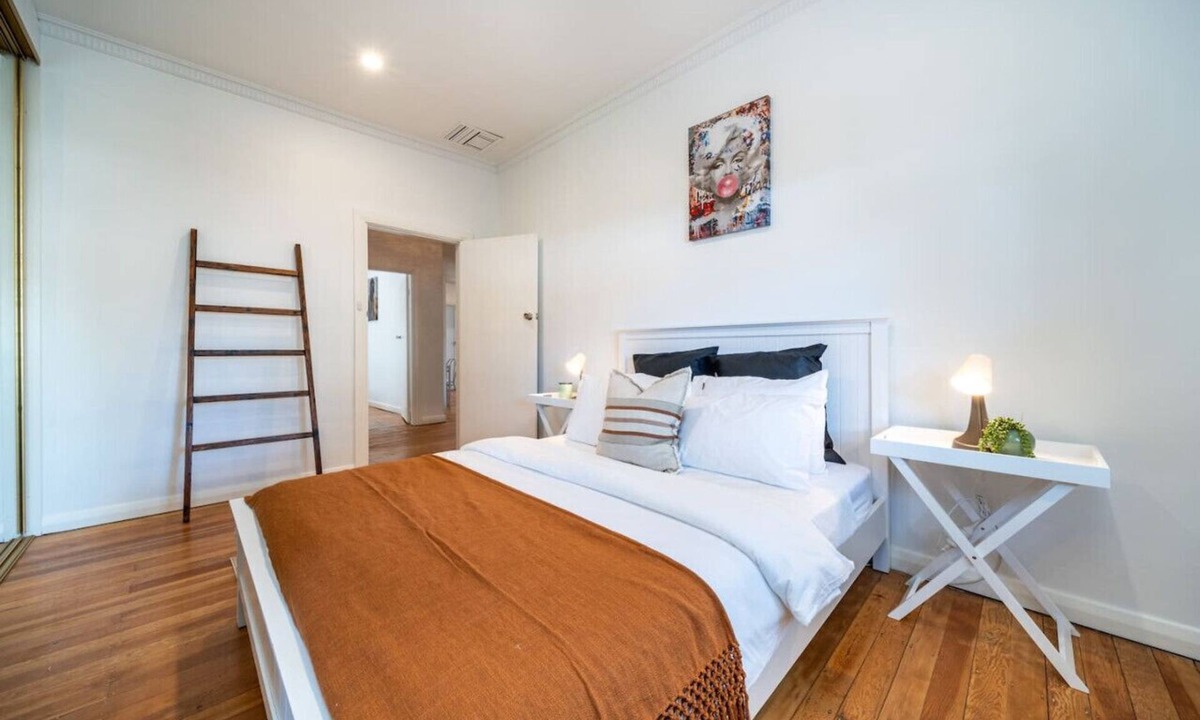 Torrensville House | Jupiter & Neptune - In-ground Pool & Mini Bar