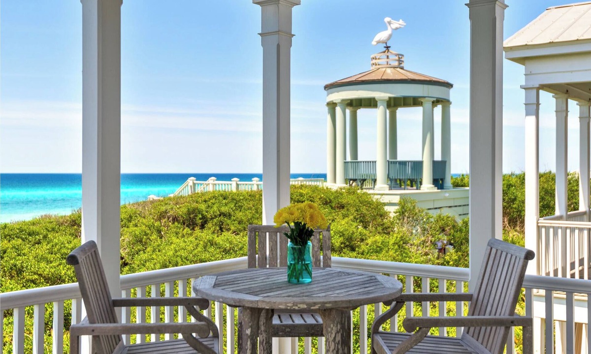 Seaside House | JUST A 2-NIGHT MIN STAY, GULF-FRONT SEASIDE HONEYMOON COTTAGE, PANORAMIC VIEWS!