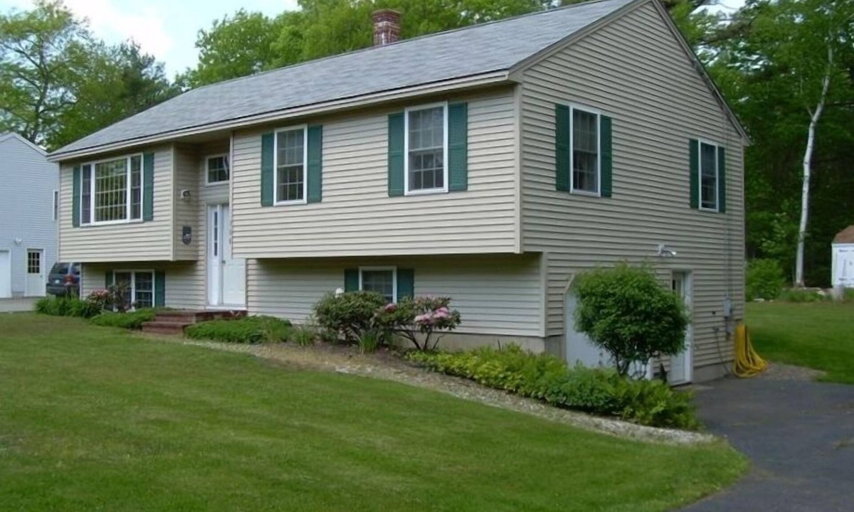 York Beach House | Just a 5 Minute Walk to Short or Long Sands Beaches