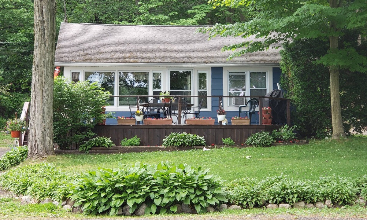 Clymer House | JUST ANOTHER DAY IN PARADISE