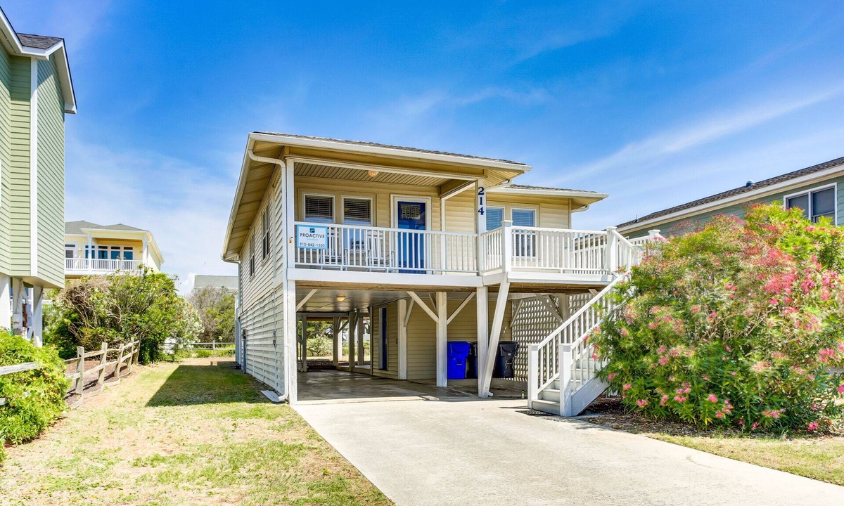 Holden Beach House | "Just Breathe" - 2nd Row Home, 3 Bedrooms/2.5 Bathrooms