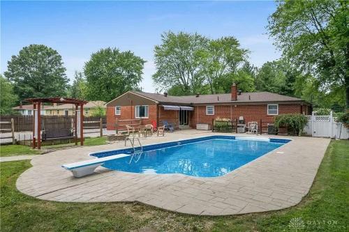 Milford House | Just like home w Pool & Pool table