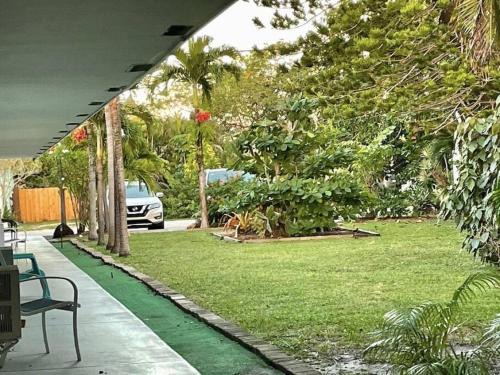 Wilton Manors Apartment | Just Off Wilton Drive Apt 6