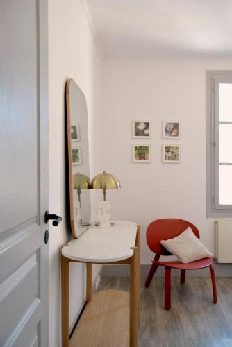 Chartres Apartment | Jutopie