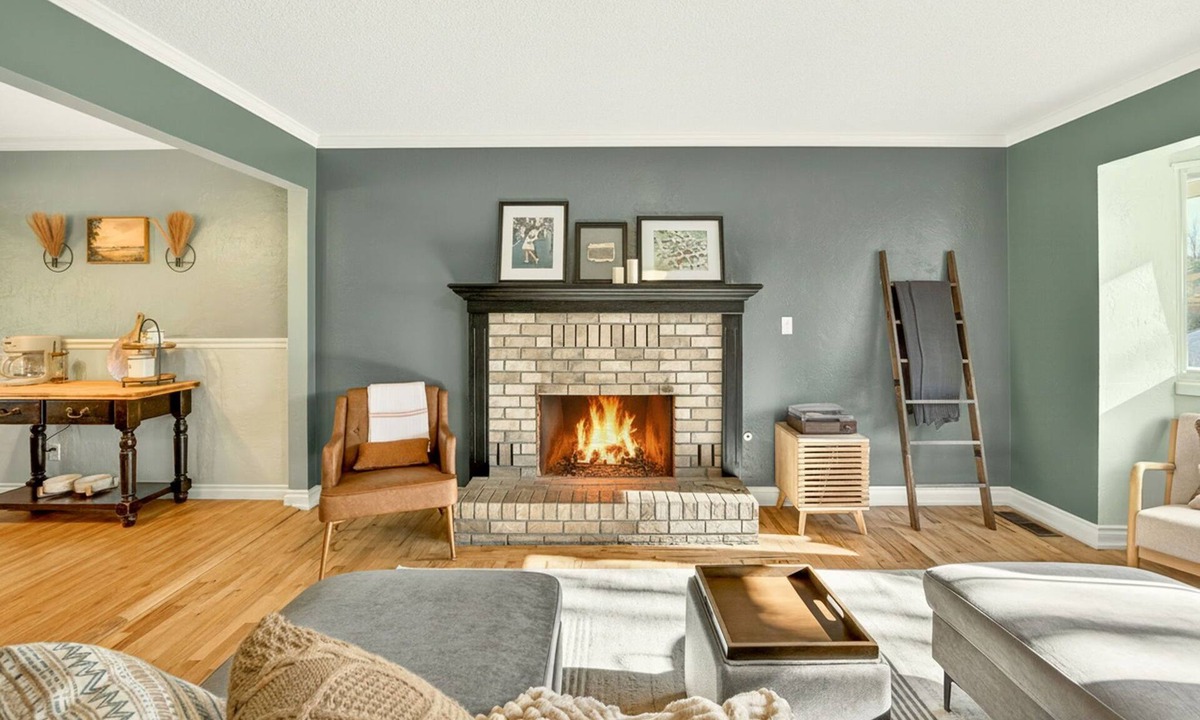 Jacksonville House | Jville Gem- Walk downtown
