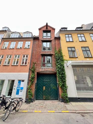 Copenhagen City Centre Apartment | K L O S T E R E T - The Luxurious Townhouse of Copenhagen