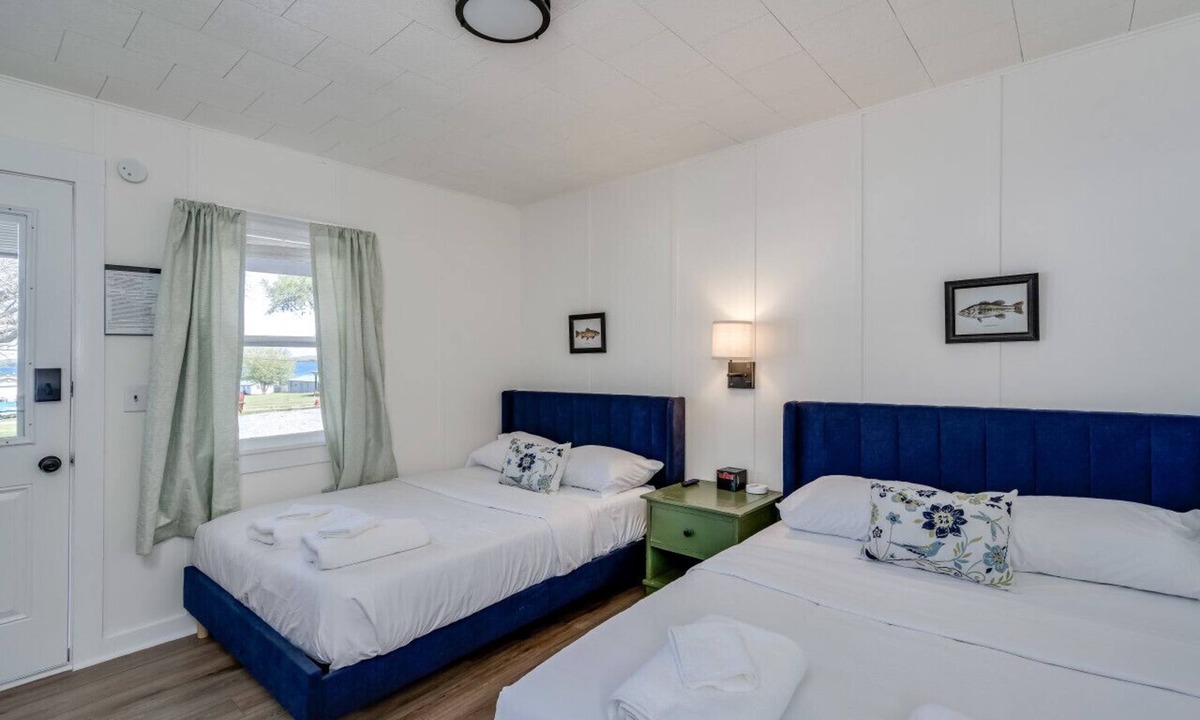 Clayton Apartment | K's Motel with Stunning St. Lawrence River Views - Room 4