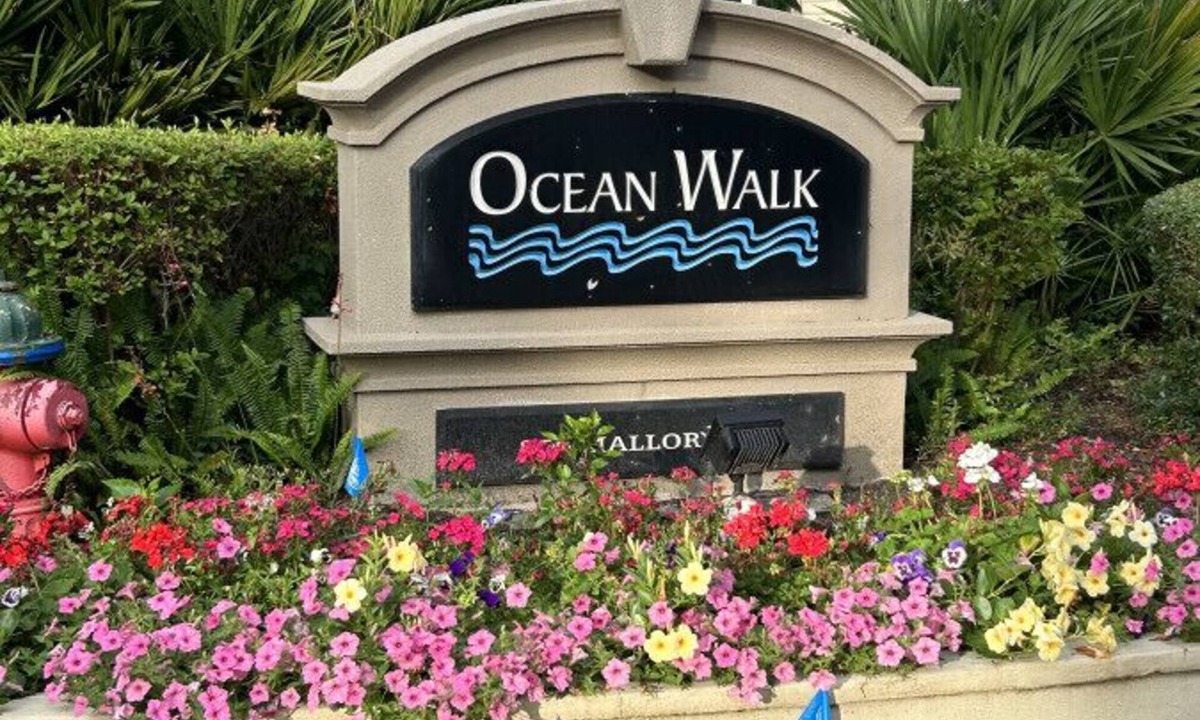Demere Park Villa | K1 Ocean Walk Resort Townhome sleeps 7, 3 full baths
