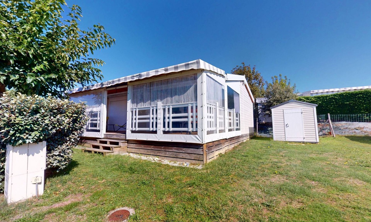 Brem Sur Mer House | Kabana Beach
