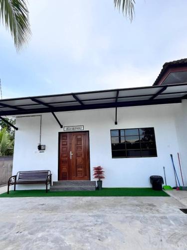 Kampung Serdang Baru House | KafHa Homestay