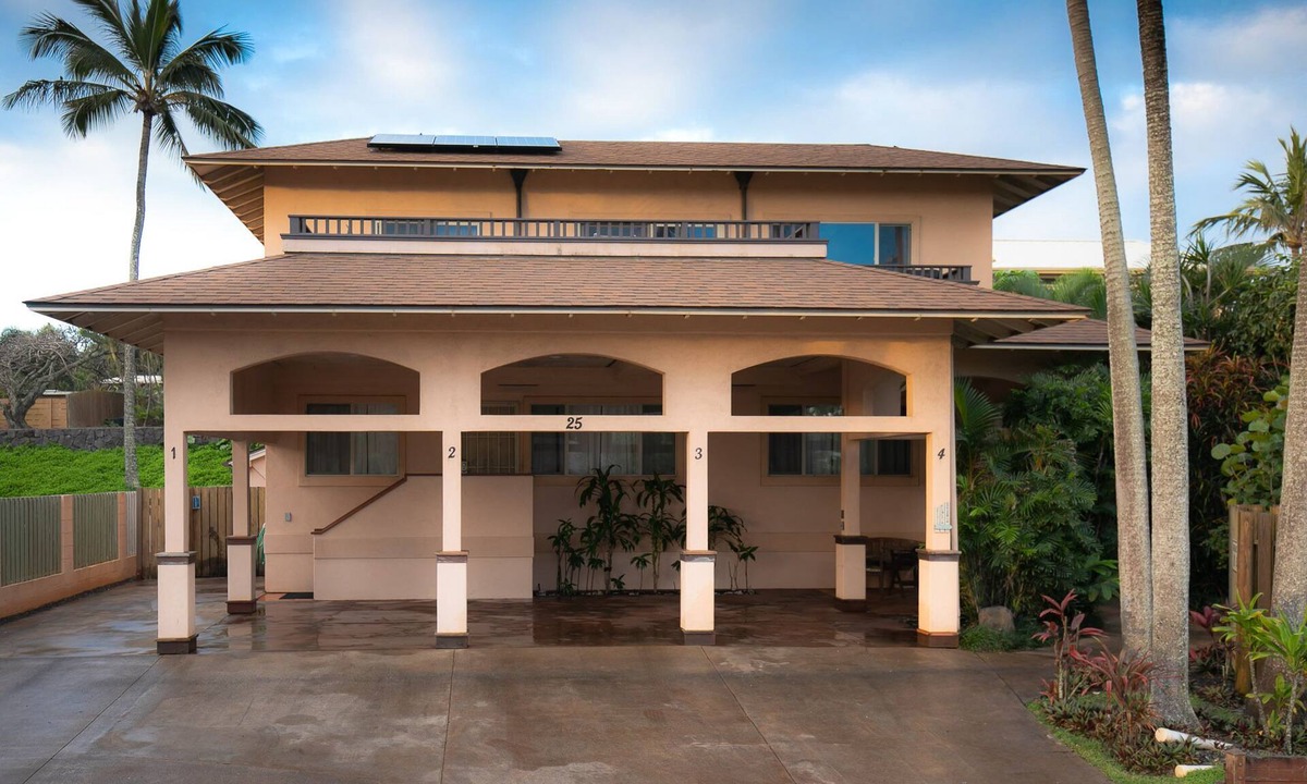 Kuau House | Kaiholo Hale