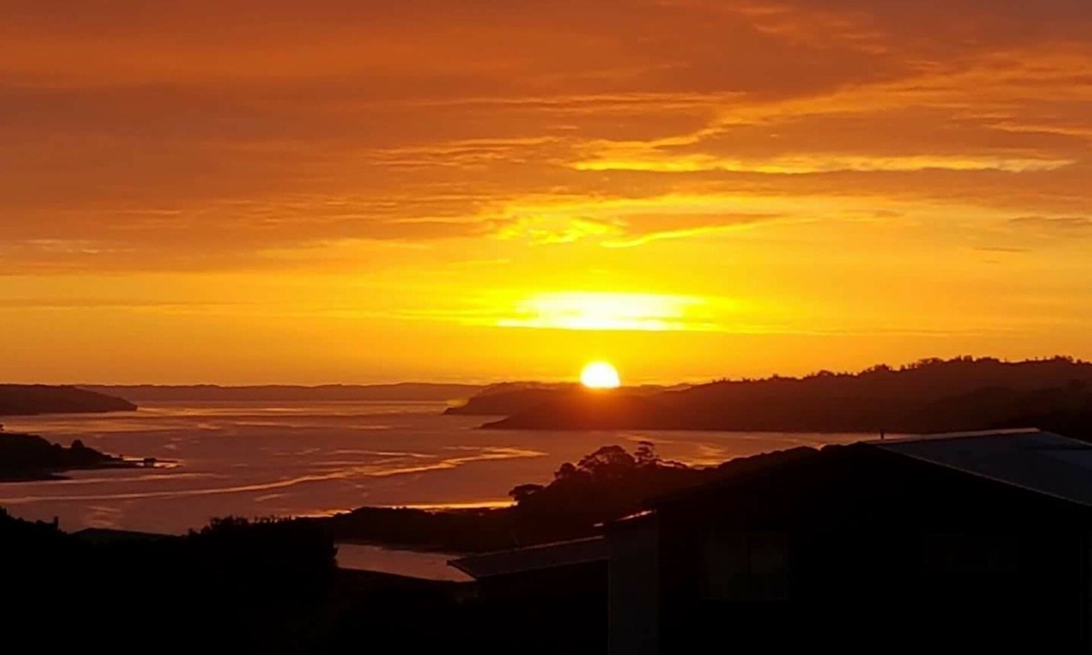 Kaiwaka House | Kaipara Harbour Views.