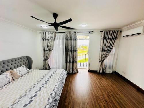 Jalan Bangi House | Kajang White House