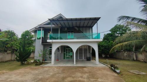 Manir Villa | Kak Nor Villa