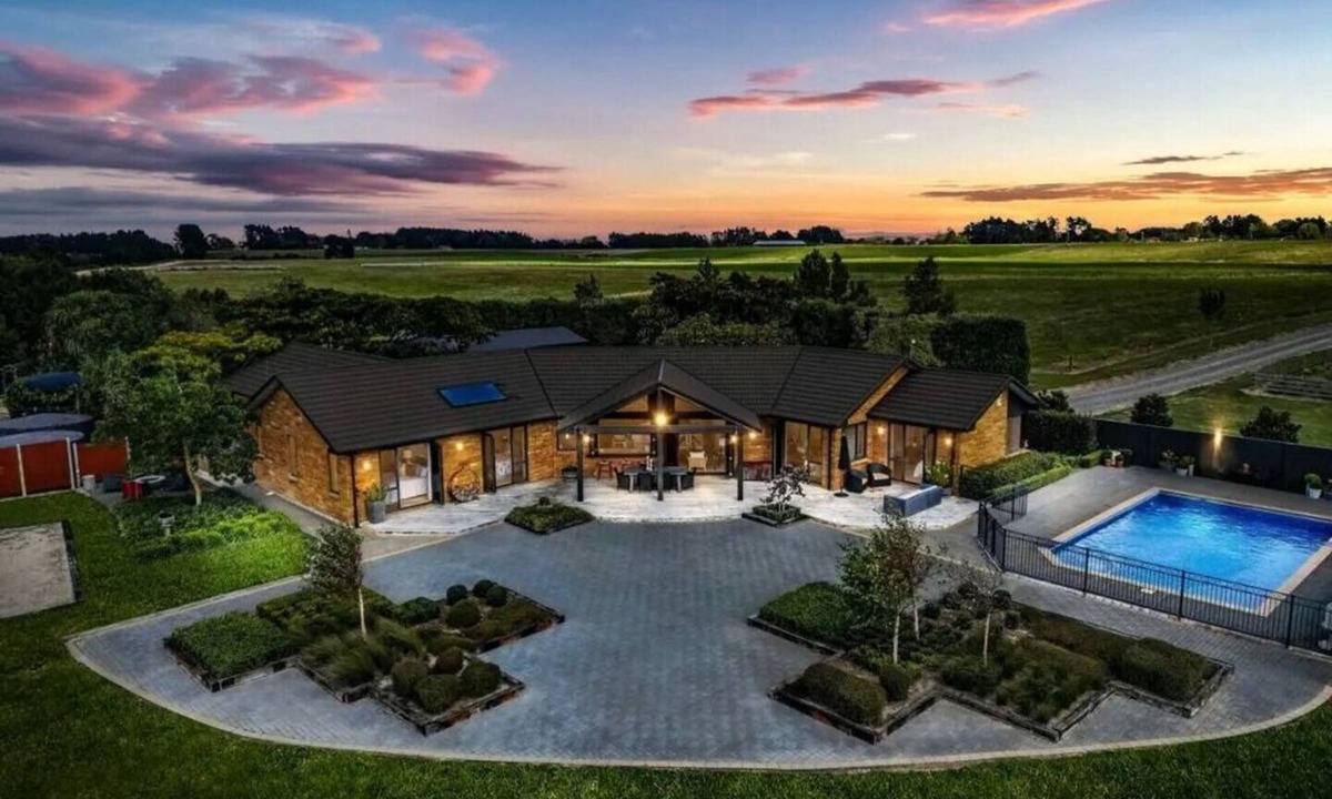 Bulls House | Kakariki Retreat