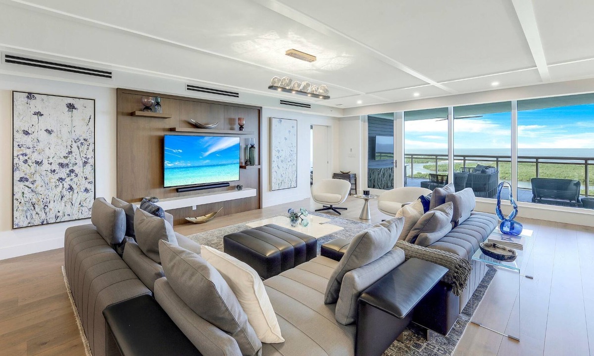 North Naples Condo | Kalea Bay - William Raveis Rentals