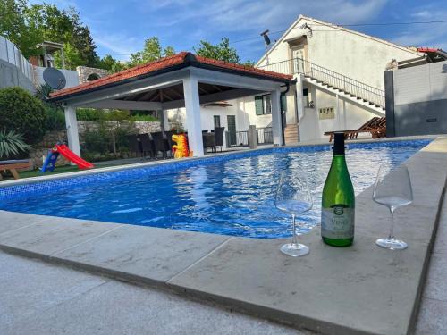 Podbablje House | Kameni dvori - Family Villa with Pool & Jacuzzi for 8