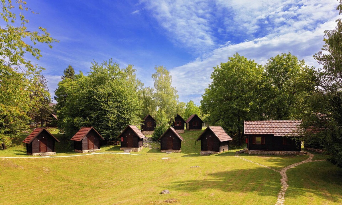 Catrnja RV Rental | Kamp Korana