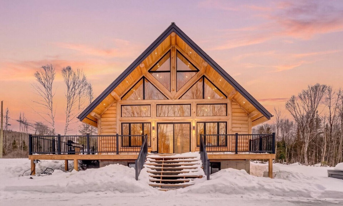 Amherst House | Kanata Tremblant: Ultra Luxury Oasis + Private Spa